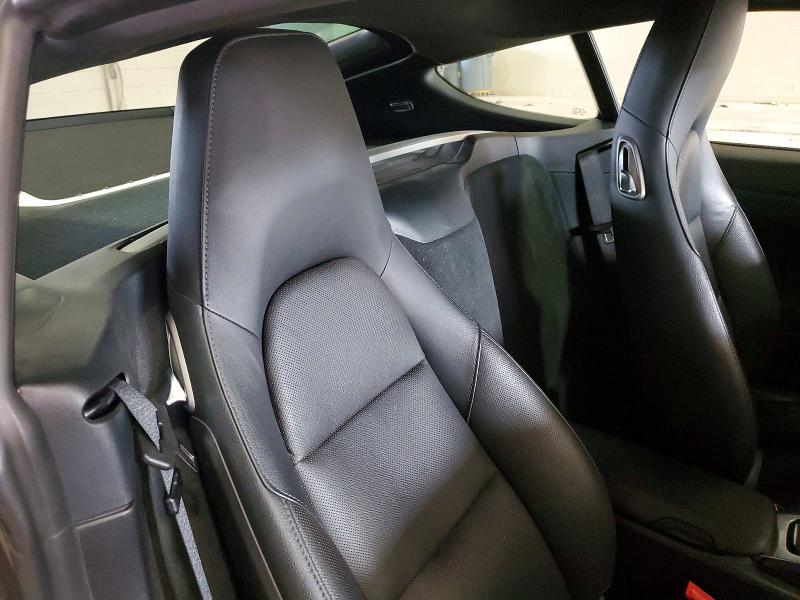 Photo 10 from auction – 2016 PORSCHE CAYMAN with VIN WP0AA2A88GK171028