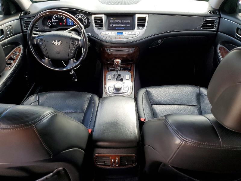Photo 8 from auction – 2011 HYUNDAI GENESIS 4. with VIN KMHGC4DF2BU139713