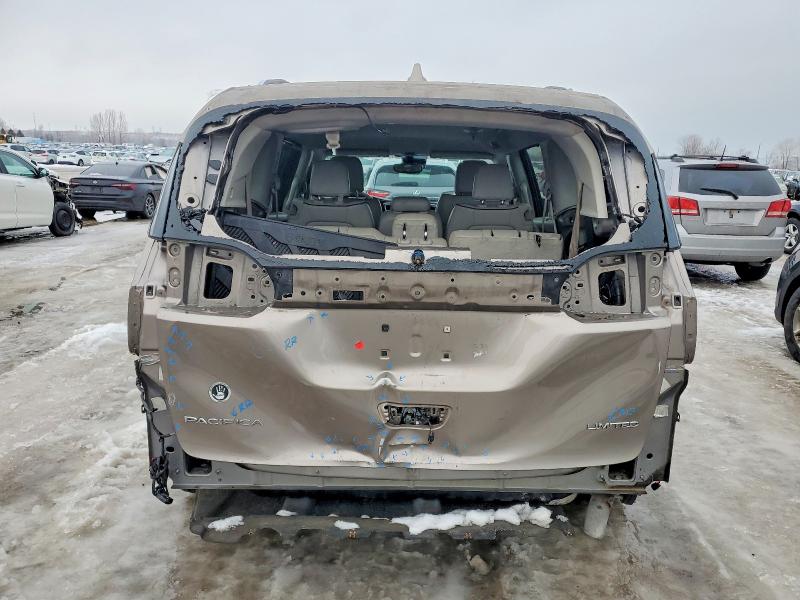Photo 6 from auction – 2017 CHRYSLER PACIFICA with VIN 2C4RC1GG5HR817425