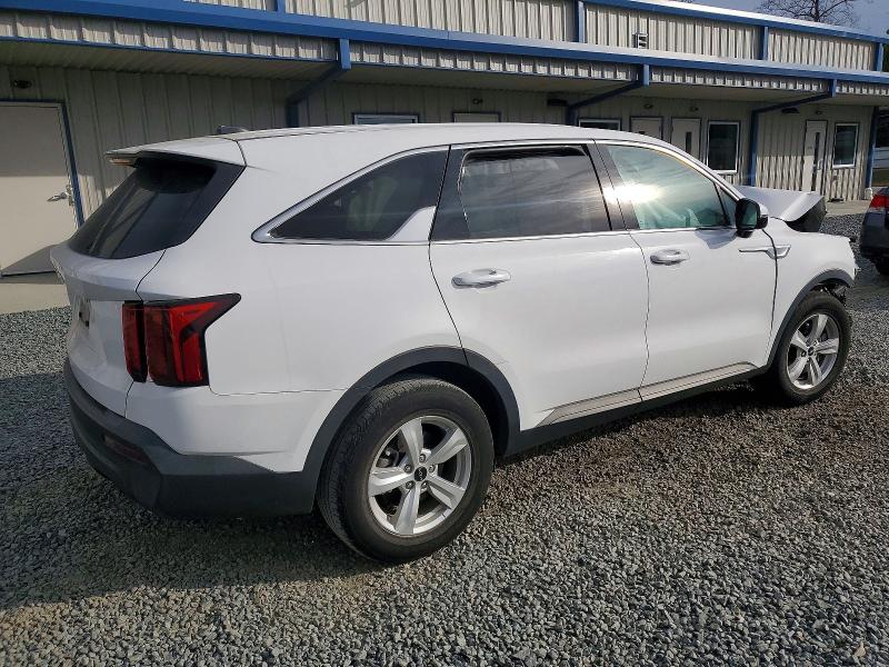Photo 3 from auction – 2023 KIA SORENTO with VIN 5XYRG4LC7PG179402