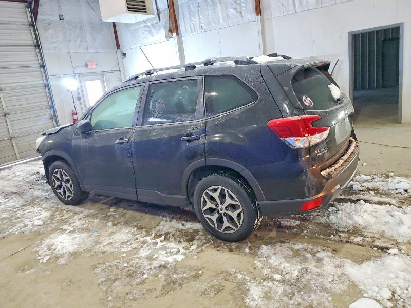 Photo 2 from auction – 2020 SUBARU FORESTER P with VIN JF2SKAJC9LH580597