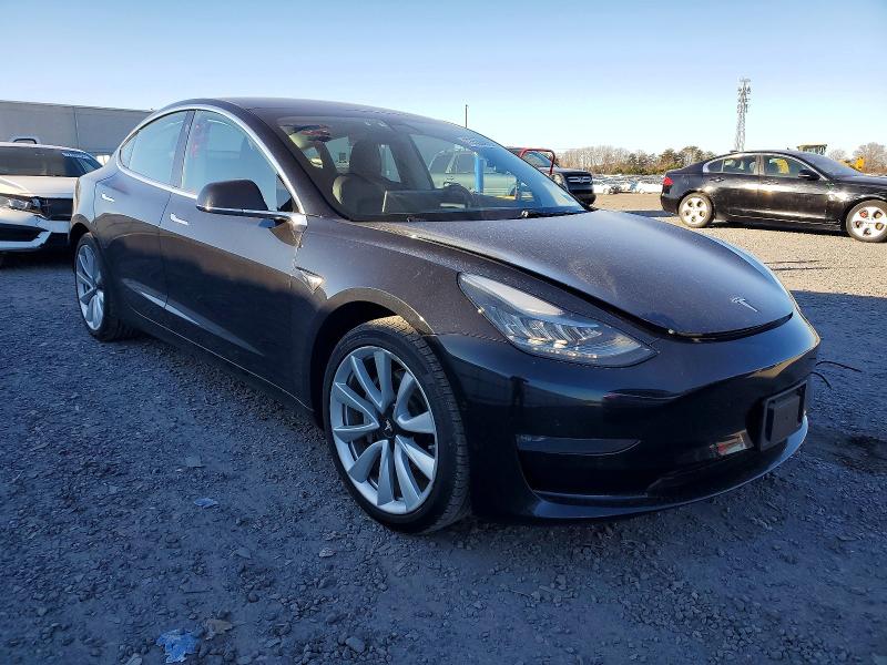 Photo 4 from auction – 2018 TESLA MODEL 3 with VIN 5YJ3E1EA8JF089289
