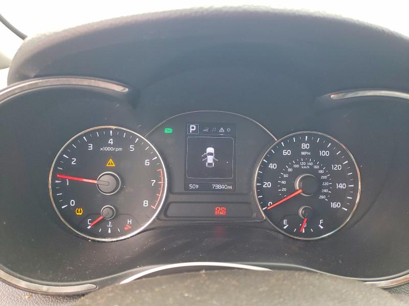 Photo 9 from auction – 2018 KIA FORTE with VIN 3KPFL4A75JE230646