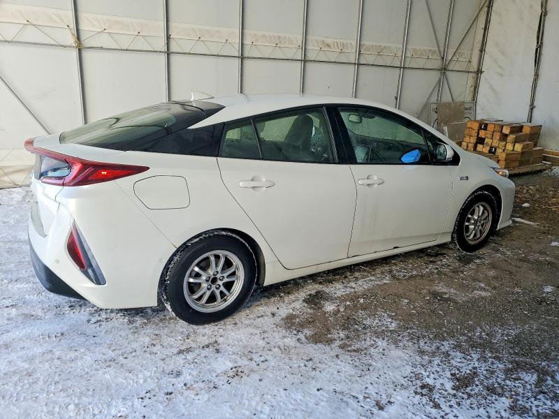 Photo 3 from auction – 2017 TOYOTA PRIUS PRIM with VIN JTDKARFP7H3049740