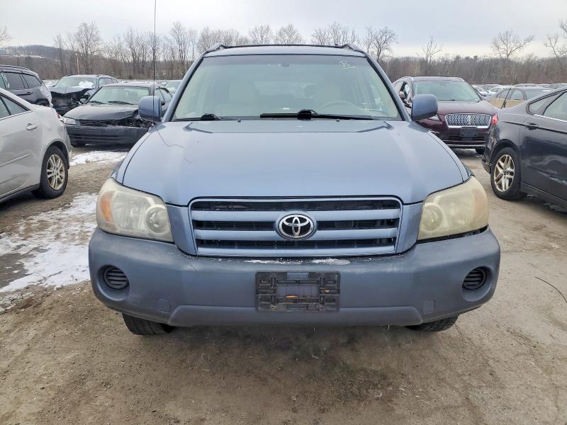 Photo 5 from auction – 2005 TOYOTA HIGHLANDER with VIN JTEGD21A550114942