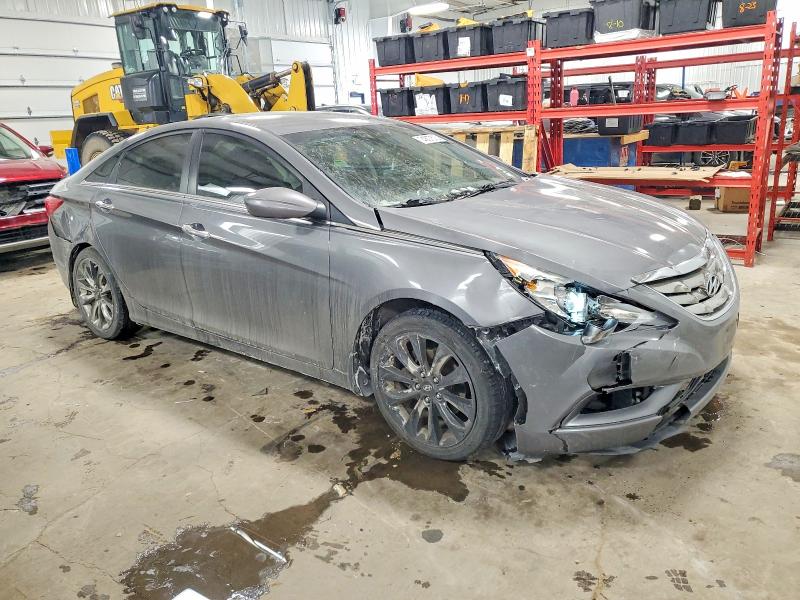 Photo 4 from auction – 2011 HYUNDAI SONATA SE with VIN 5NPEC4AC4BH116644
