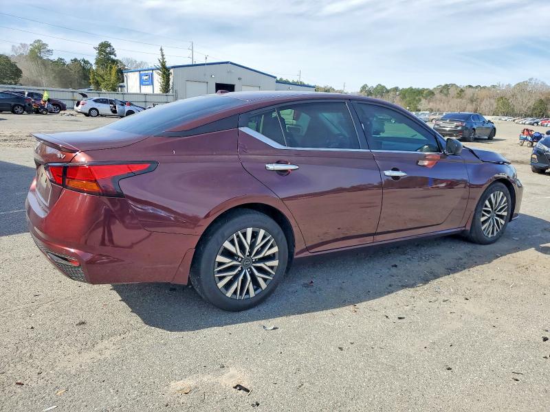 Photo 3 from auction – 2024 NISSAN ALTIMA with VIN 1N4BL4DVXRN382184