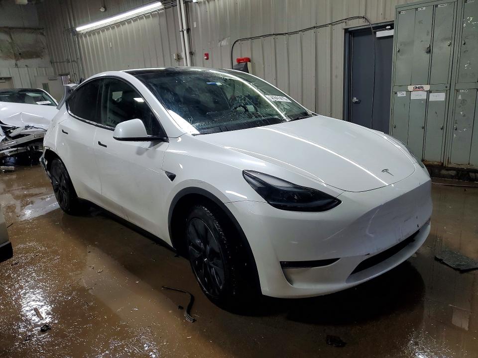 Photo 4 from auction – 2024 TESLA MODEL Y with VIN 7SAYGAEE5RF167531