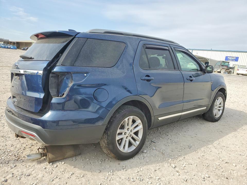 Photo 3 from auction – 2017 FORD EXPLORER with VIN 1FM5K7D87HGC99722