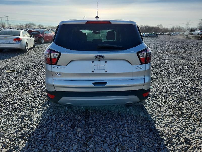 Photo 6 from auction – 2017 FORD ESCAPE SE with VIN 1FMCU0GD4HUD39810
