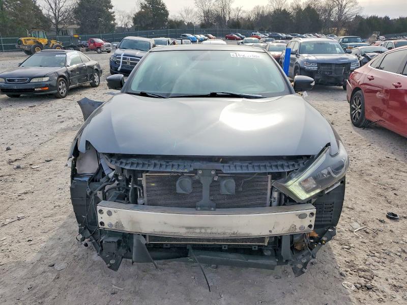 Photo 5 from auction – 2016 NISSAN MAXIMA with VIN 1N4AA6AP6GC447737