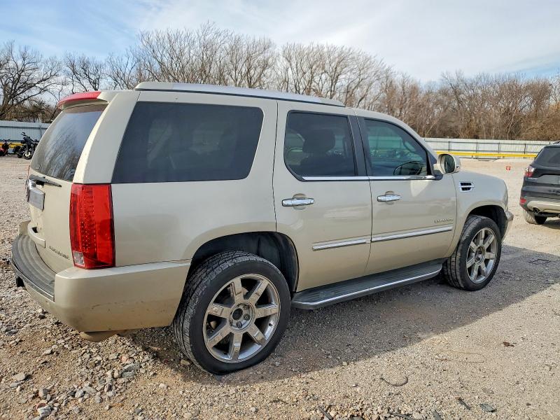 Photo 3 from auction – 2013 CADILLAC ESCALADE L with VIN 1GYS4BEF7DR288794