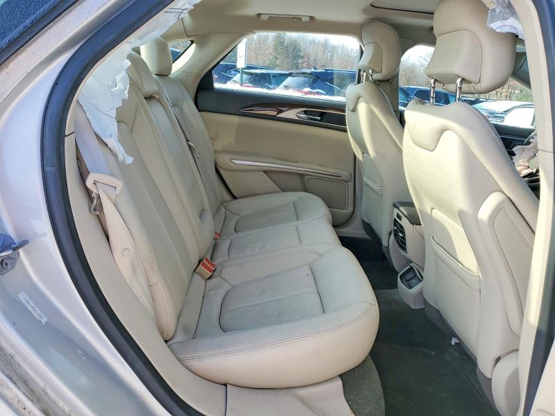 Photo 10 from auction – 2016 LINCOLN MKZ with VIN 3LN6L2J9XGR632925