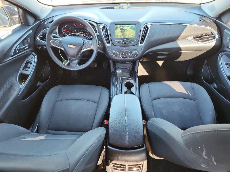 Photo 8 from auction – 2018 CHEVROLET MALIBU with VIN 1G1ZD5ST4JF245956