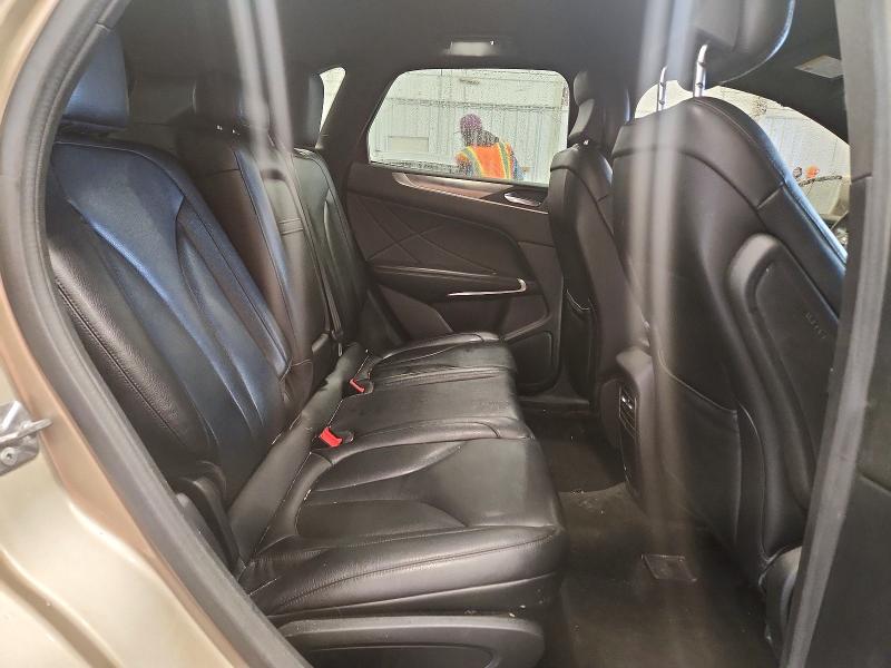 Photo 11 from auction – 2015 LINCOLN MKC with VIN 5LMCJ1A98FUJ14464