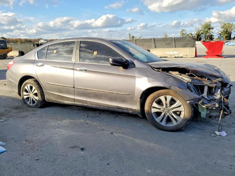 Photo 4 from auction – 2014 HONDA ACCORD with VIN 1HGCR2F33EA235771