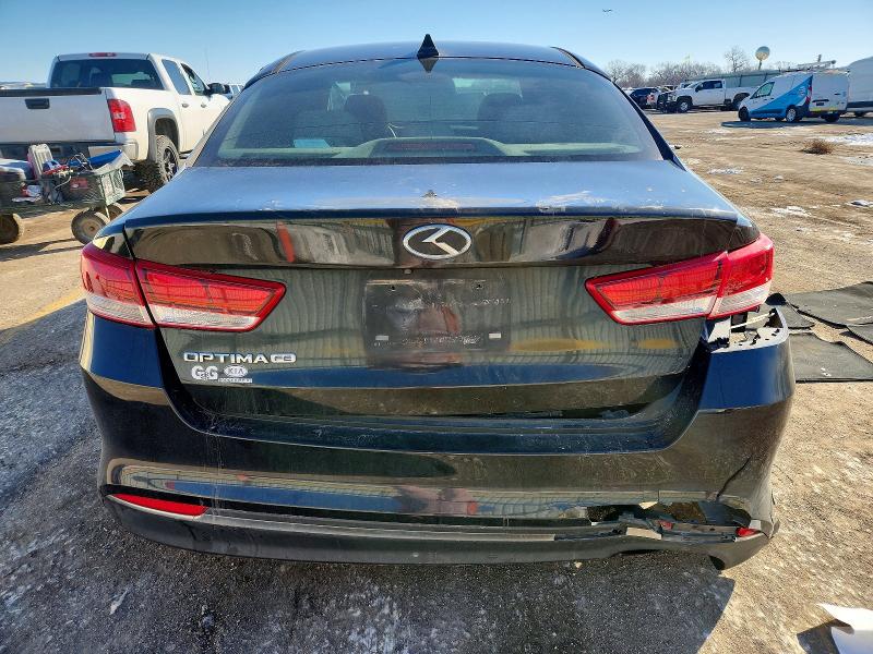 Photo 6 from auction – 2017 KIA OPTIMA with VIN 5XXGT4L33HG139701