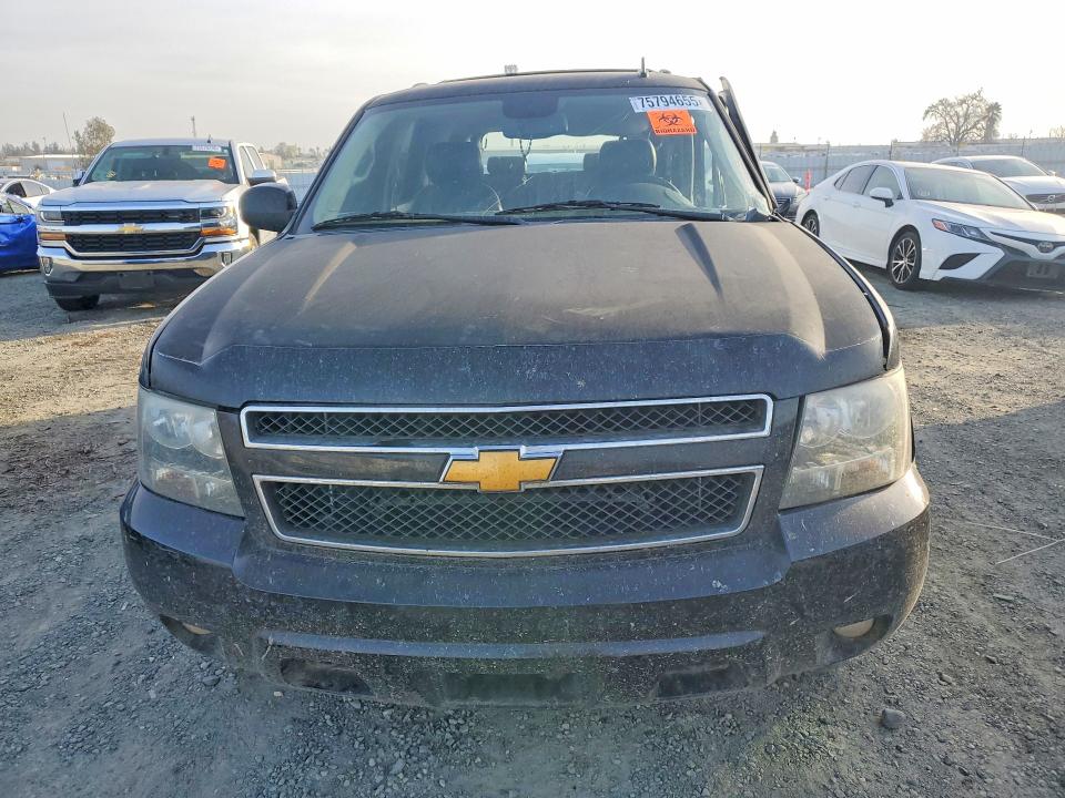 Photo 5 from auction – 2014 CHEVROLET TAHOE with VIN 1GNSKBE06ER216503