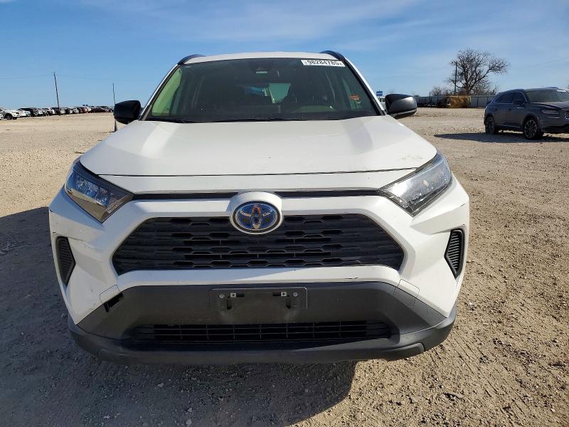 Photo 5 from auction – 2021 TOYOTA RAV4 LE with VIN JTMLWRFV6MD129216
