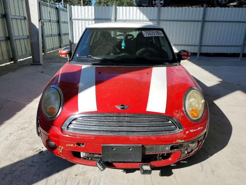 Photo 5 from auction – 2008 MINI COOPER with VIN WMWMF33568TT62382