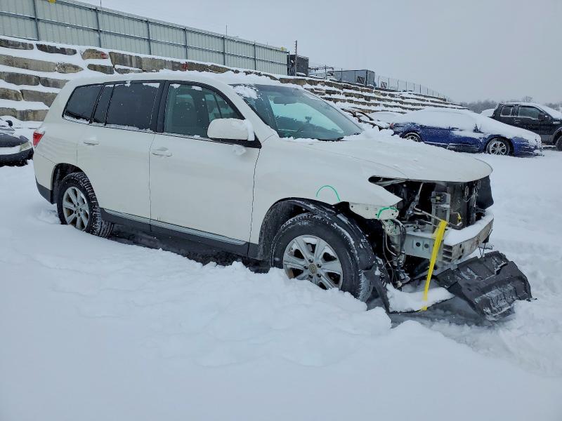 Photo 4 from auction – 2013 TOYOTA HIGHLANDER with VIN 5TDBK3EH2DS205132