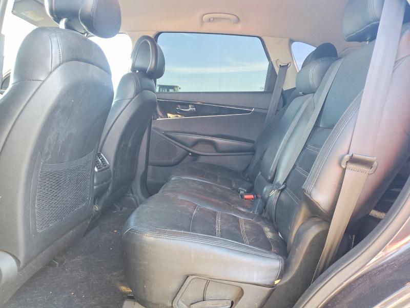 Photo 10 from auction – 2016 KIA SORENTO LX with VIN 5XYPG4A30GG056065