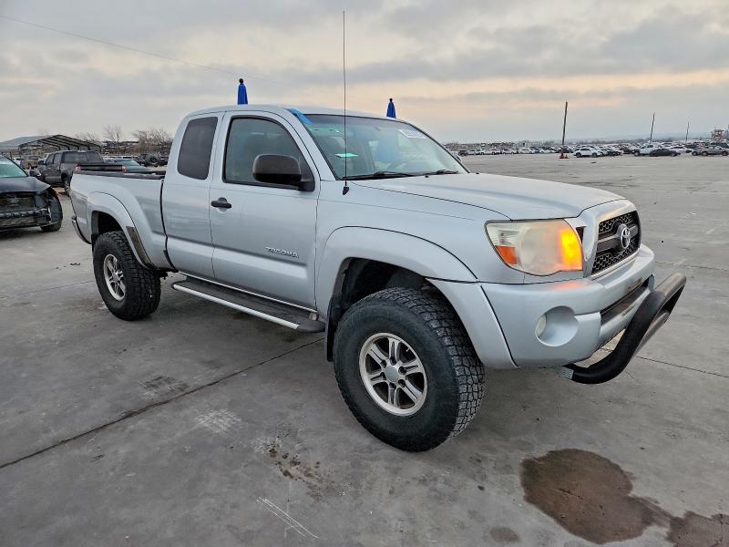 Photo 4 from auction – 2011 TOYOTA TACOMA PRE with VIN 5TFTU4GN2BX007455