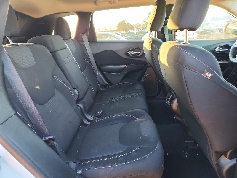 Photo 11 from auction – 2015 JEEP CHEROKEE L with VIN 1C4PJLCB6FW694631