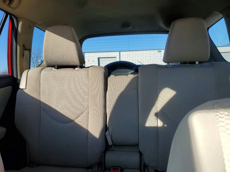 Photo 10 from auction – 2012 TOYOTA RAV4 with VIN JTMZF4DV5CD032121