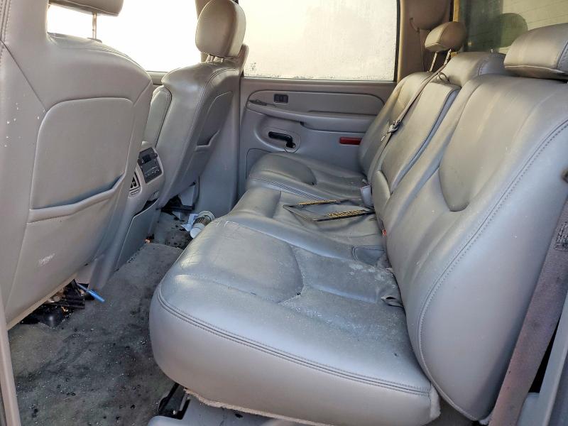 Photo 10 from auction – 2005 GMC NEW SIERRA with VIN 2GTEK13T751246891