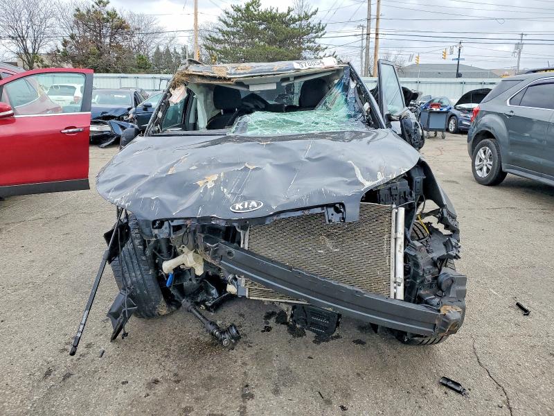 Photo 5 from auction – 2016 KIA SOUL with VIN KNDJN2A27G7403685