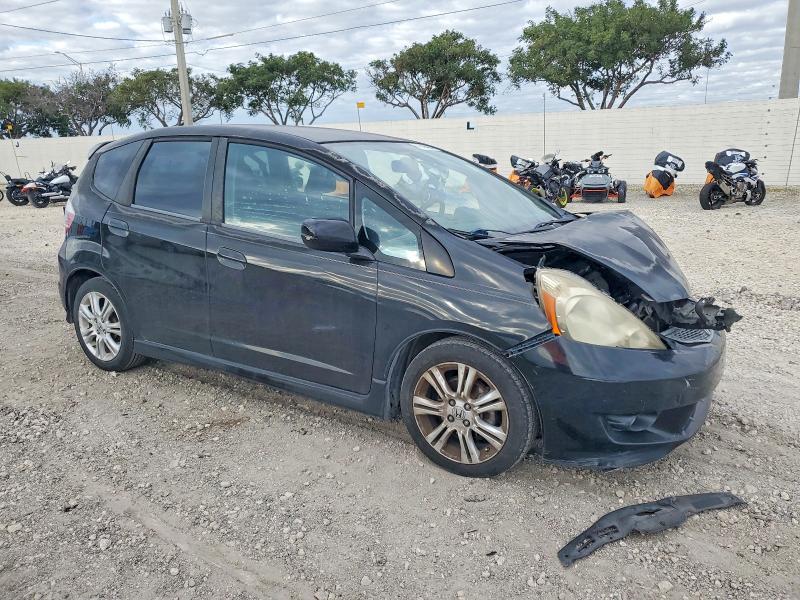 Photo 4 from auction – 2011 HONDA FIT with VIN JHMGE8H5XBC015619