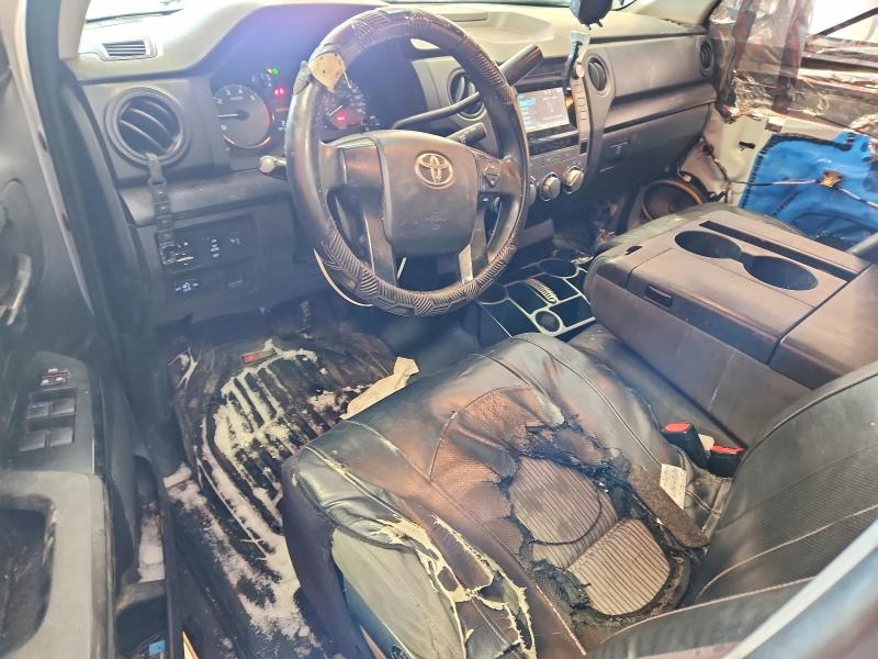 Photo 8 from auction – 2015 TOYOTA TUNDRA with VIN 5TFUM5F12FX061109