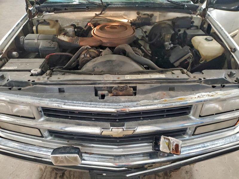 Photo 12 from auction – 1995 CHEVROLET SUBURBAN K with VIN 1GNFK16K5SJ304576
