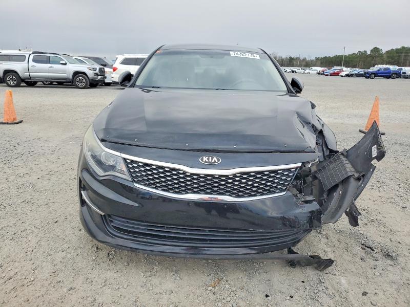 Photo 5 from auction – 2017 KIA OPTIMA with VIN 5XXGU4L35HG166489