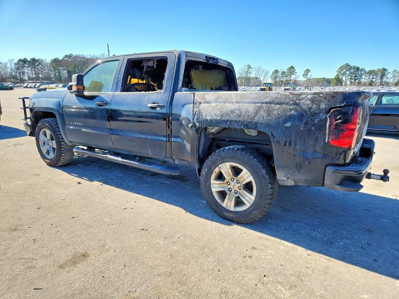 Photo 2 from auction – 2018 CHEVROLET SILVERADO with VIN 3GCUKPEC0JG622425
