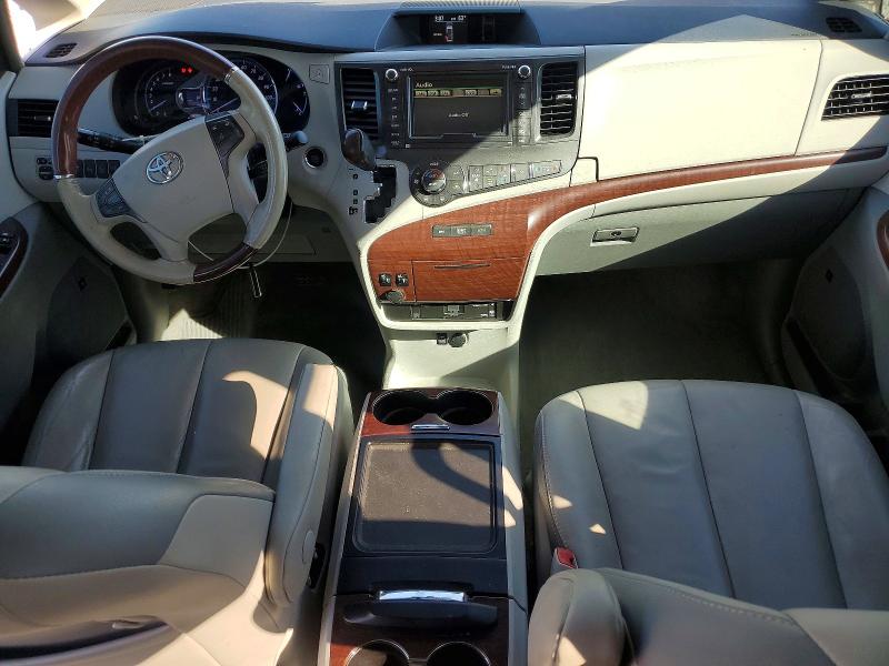 Photo 8 from auction – 2014 TOYOTA SIENNA XLE with VIN 5TDYK3DC6ES494856