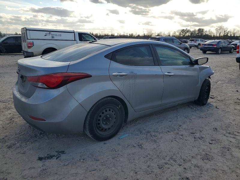 Photo 3 from auction – 2016 HYUNDAI ELANTRA SE with VIN 5NPDH4AE0GH712159