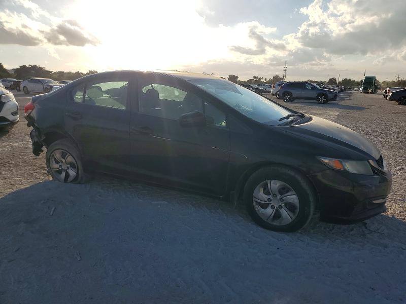 Photo 4 from auction – 2015 HONDA CIVIC LX with VIN 19XFB2E5XFE072652