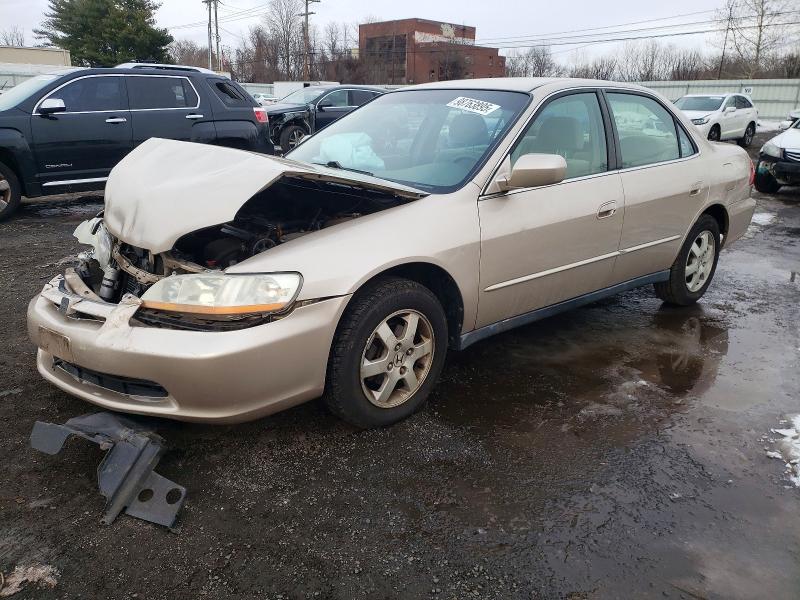 HONDA ACCORD 2000 with VIN 1HGCG6690YA061146 - Photo from auction