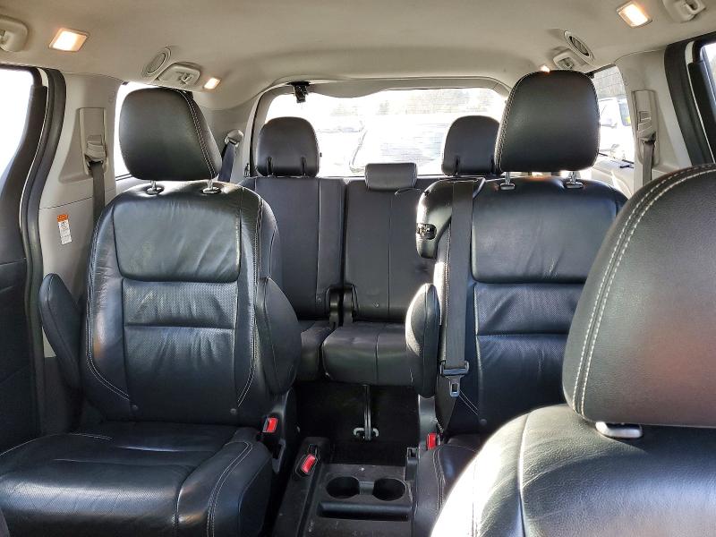 Photo 10 from auction – 2015 TOYOTA SIENNA with VIN 5TDXK3DC2FS665857
