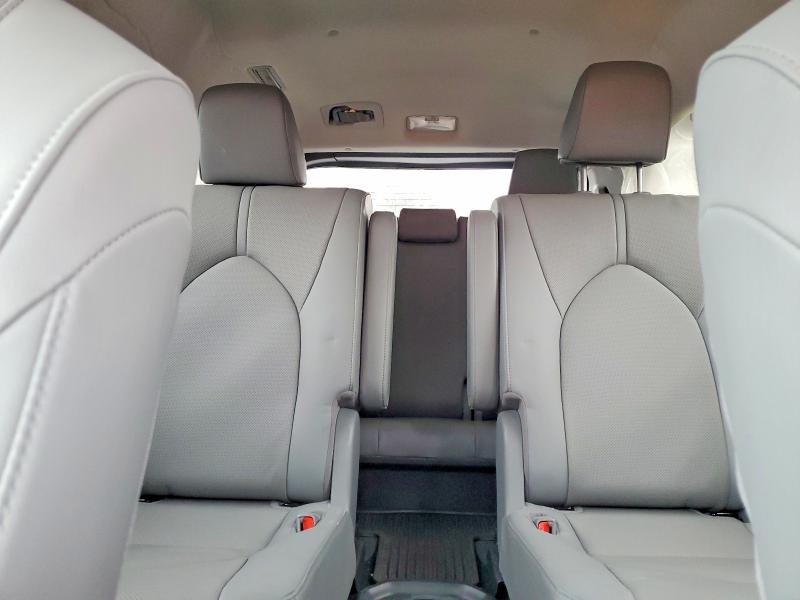 Photo 10 from auction – 2020 TOYOTA HIGHLANDER with VIN 5TDDZRBH6LS011357