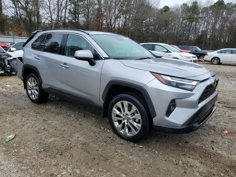 Photo 4 from auction – 2024 TOYOTA RAV4 XLE P with VIN 2T3A1RFVXRC416642
