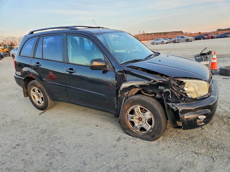 Photo 4 from auction – 2005 TOYOTA RAV4 with VIN JTEGD20V850049329
