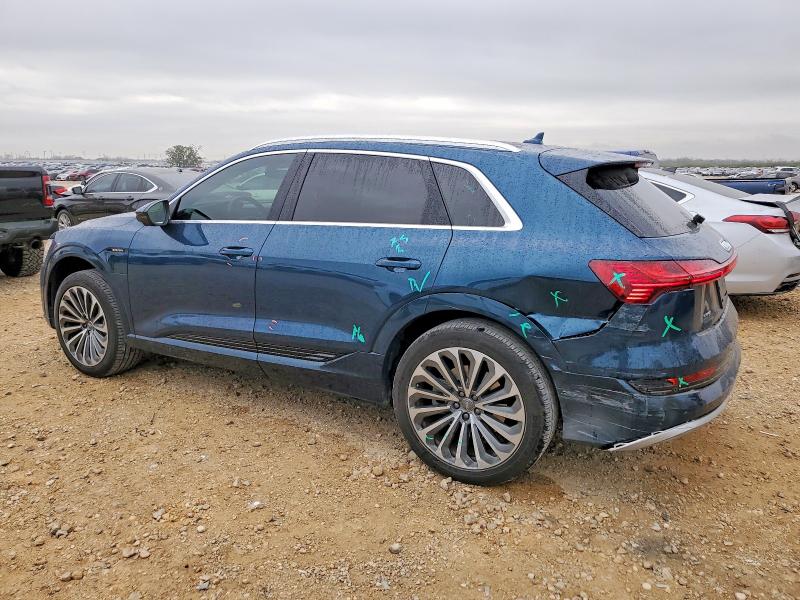 Photo 2 from auction – 2019 AUDI E-TRON PRE with VIN WA1VABGE3KB019854