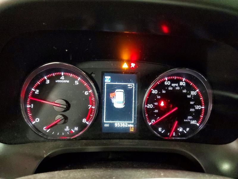 Photo 9 from auction – 2017 TOYOTA RAV4 SE with VIN 2T3JFREVXHW663336