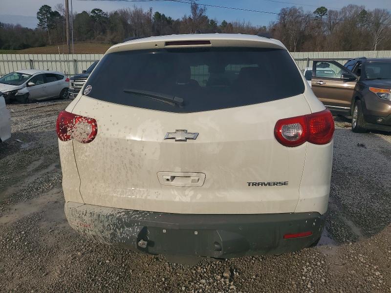 Photo 6 from auction – 2011 CHEVROLET TRAVERSE L with VIN 1GNKRJED8BJ359245