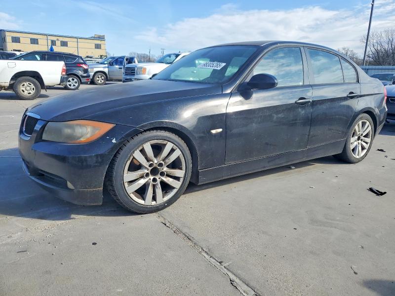 BMW 325 I 2006 with VIN WBAVB13566PT11555 - Photo from auction