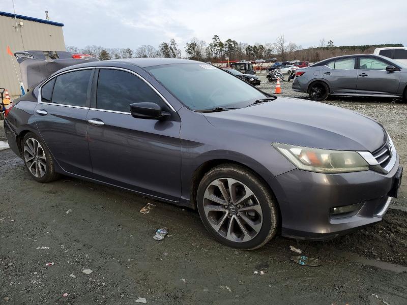 Photo 4 from auction – 2015 HONDA ACCORD SPO with VIN 1HGCR2F52FA106620
