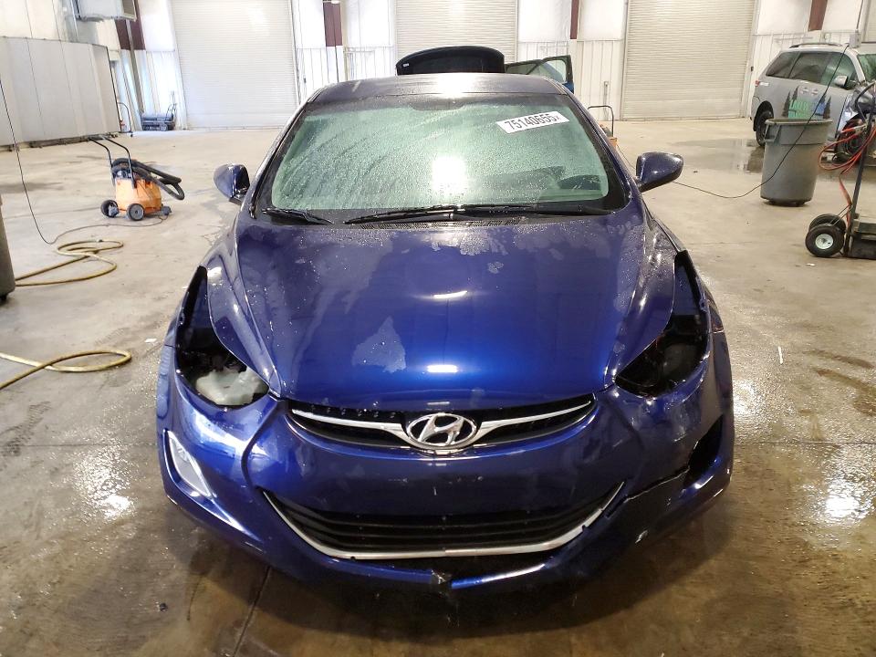 Photo 5 from auction – 2013 HYUNDAI ELANTRA with VIN 5NPDH4AE8DH358810